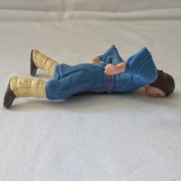 The Last Airbender Katara Figure Cake Topper McDonalds 2010 Mini Figurine PVC - Picture 4 of 12